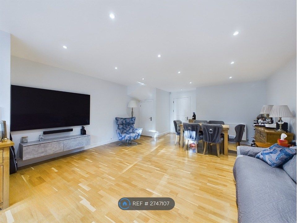 Property photo 1 of 19 Lounge/Diner