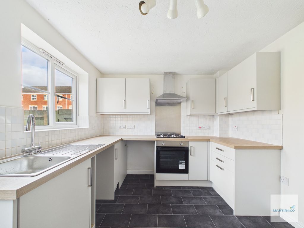 Property photo 3 of 16 Cam03394G0-Pr0448-Still020