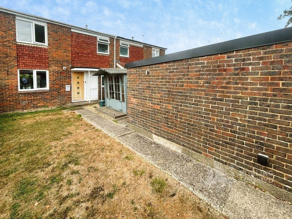 Property photo 1 of 8 External