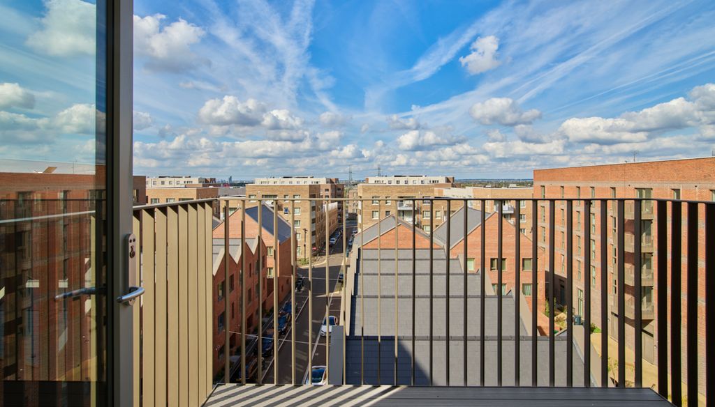 Property photo 3 of 32 Plot Photography