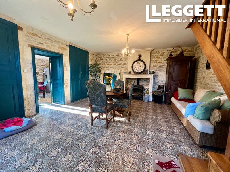 Property photo 3 of 10