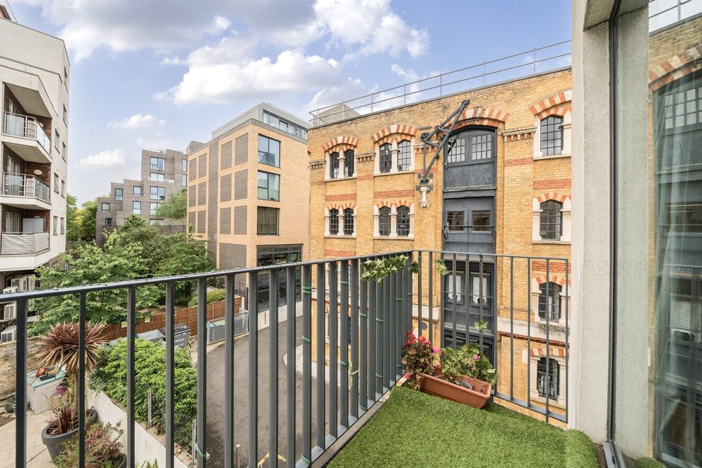 Property photo 2 of 7 Picture No. 23