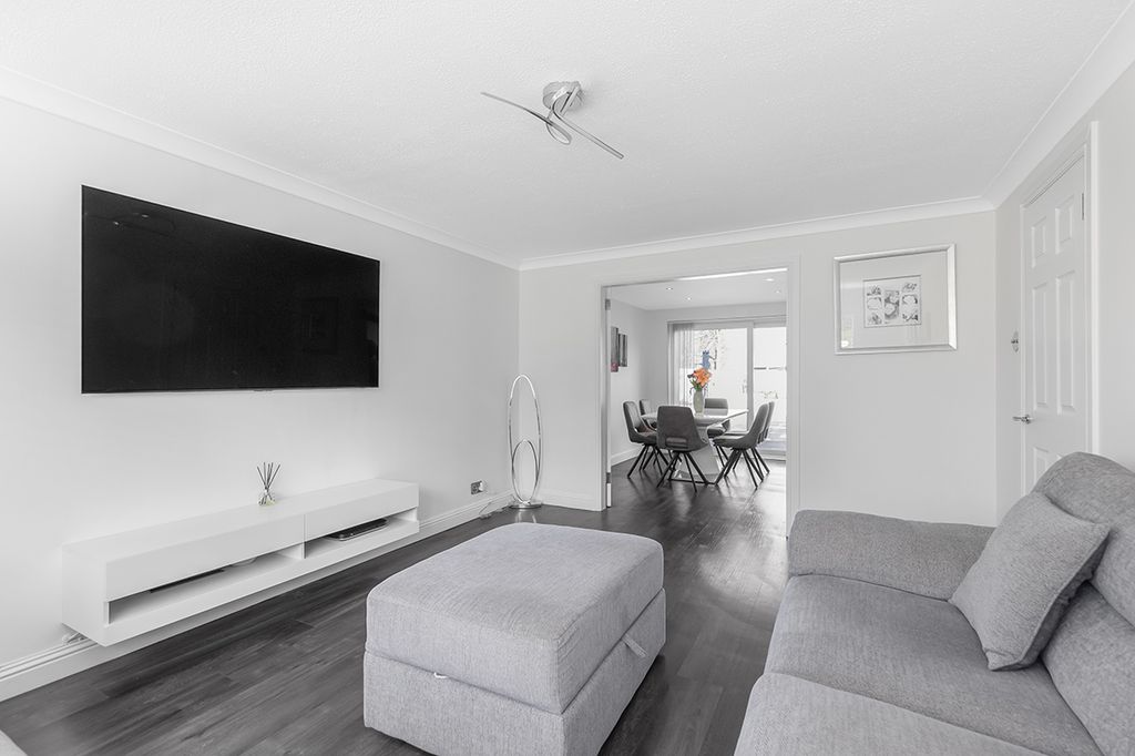 Property photo 3 of 20 Property Image 3