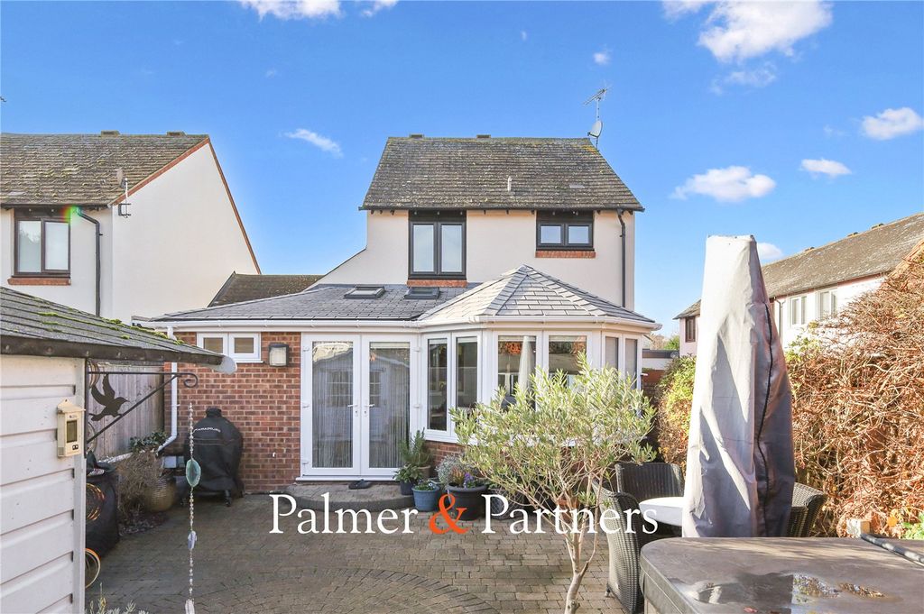 Property photo 2 of 28 Picture No. 21