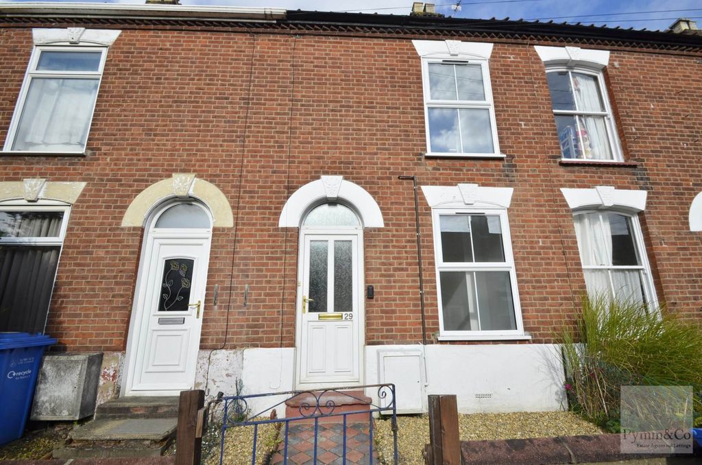 Property photo 1 of 8