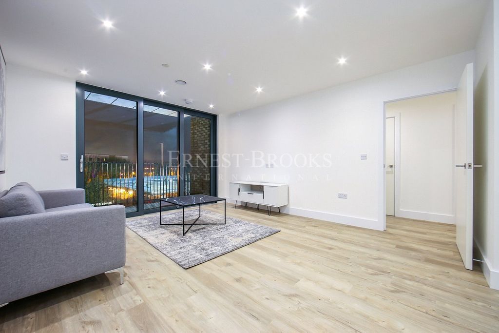 Property photo 2 of 8 Picture No. 06