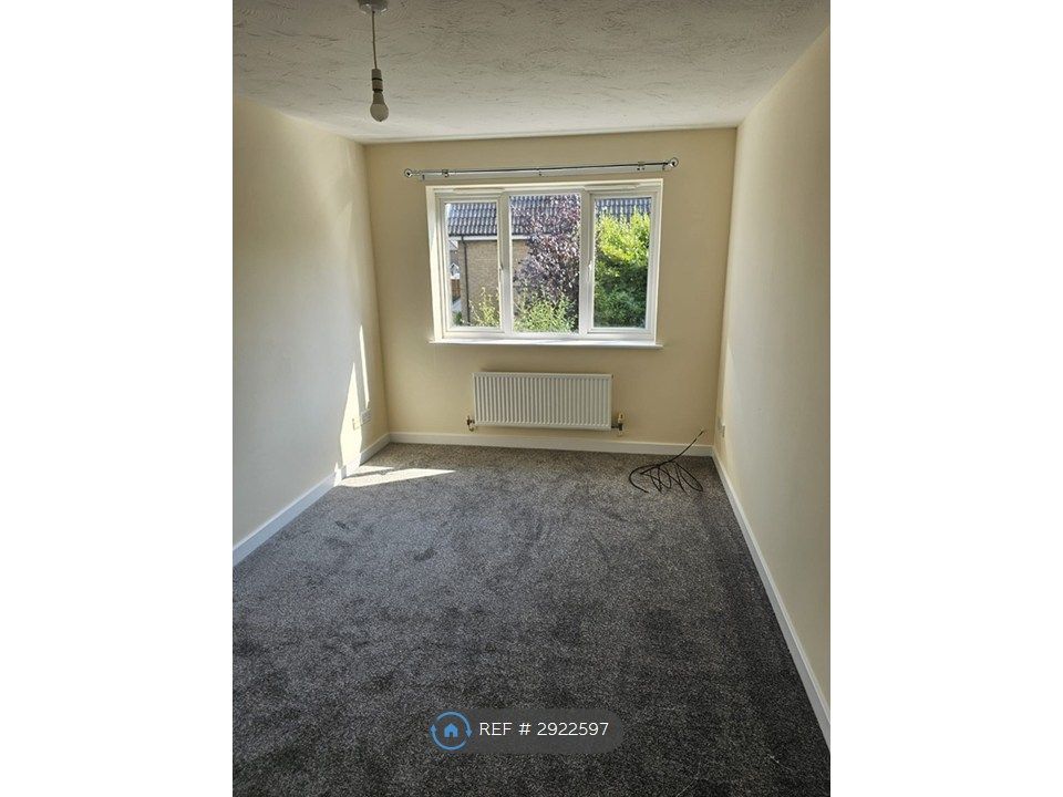 Property photo 3 of 22 Bedroom 1