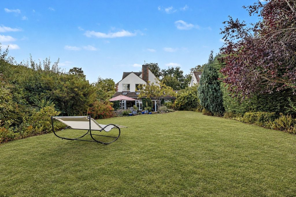 Property photo 2 of 25 Picture No. 42