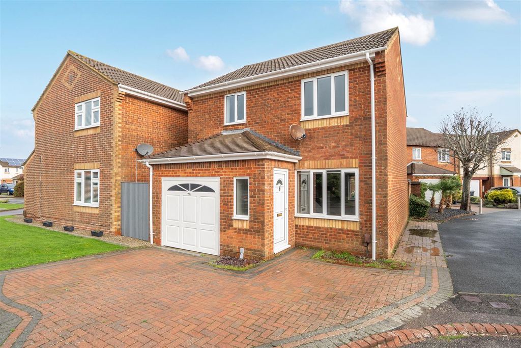 Property photo 1 of 11 1365121-11-68F5Fdf166373.Jpg