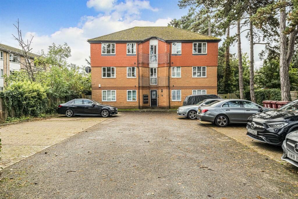 Property photo 1 of 9