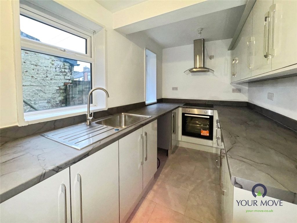 Property photo 3 of 10 Picture No. 04