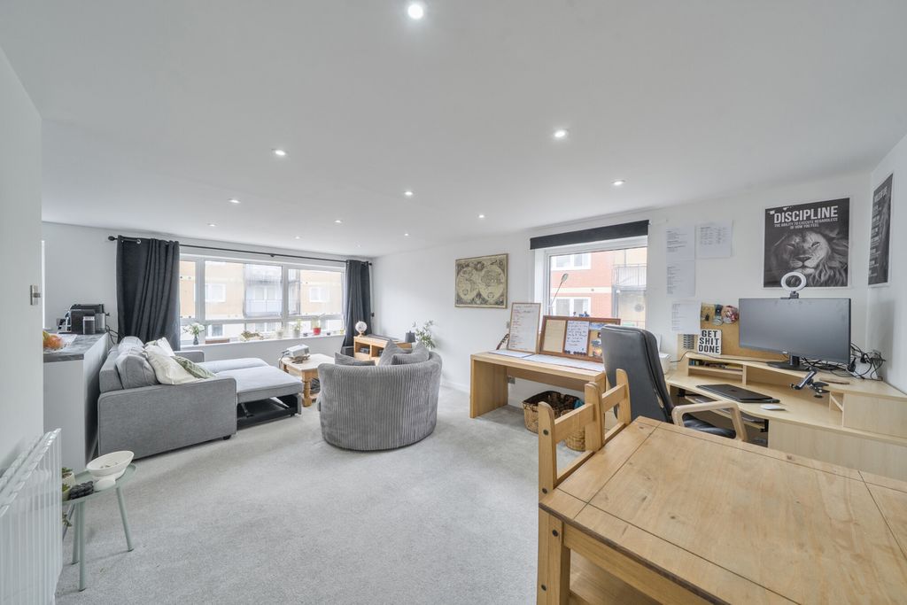 Property photo 3 of 20 1459759-18-6A0B3c...