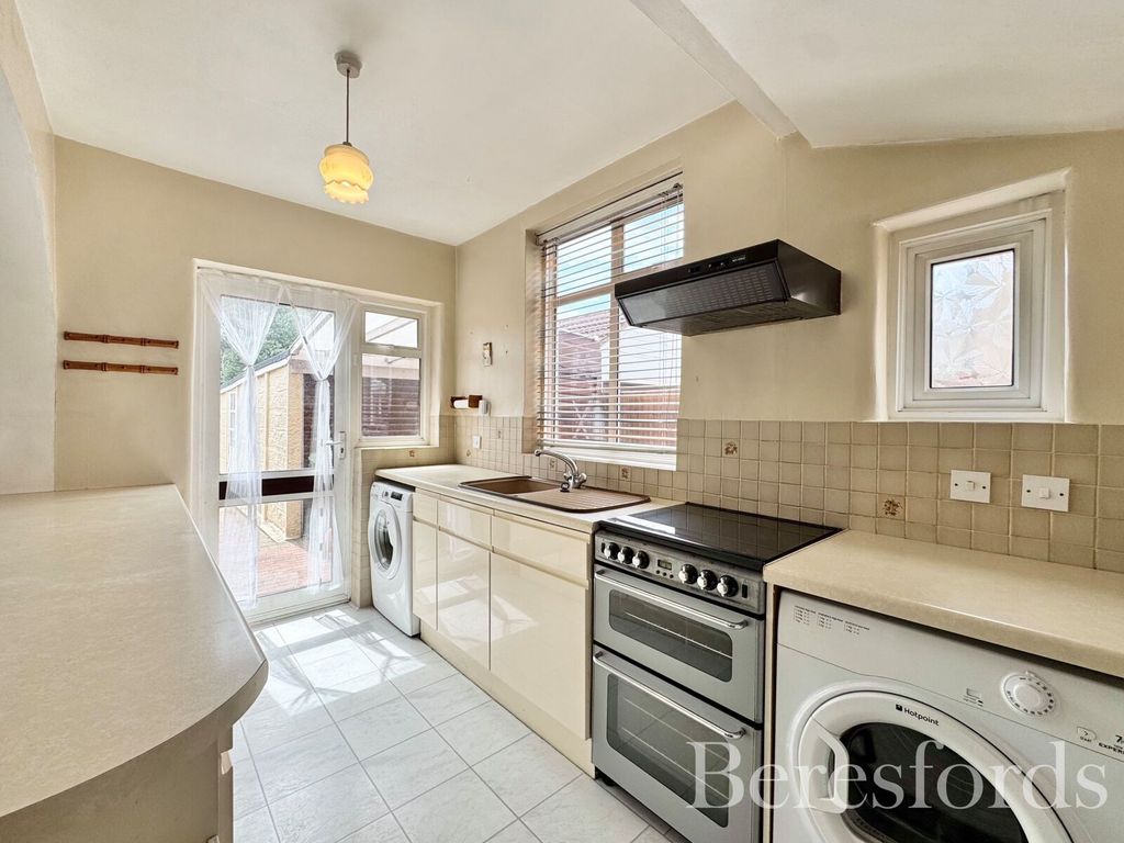 Property photo 2 of 24 Picture No. 06