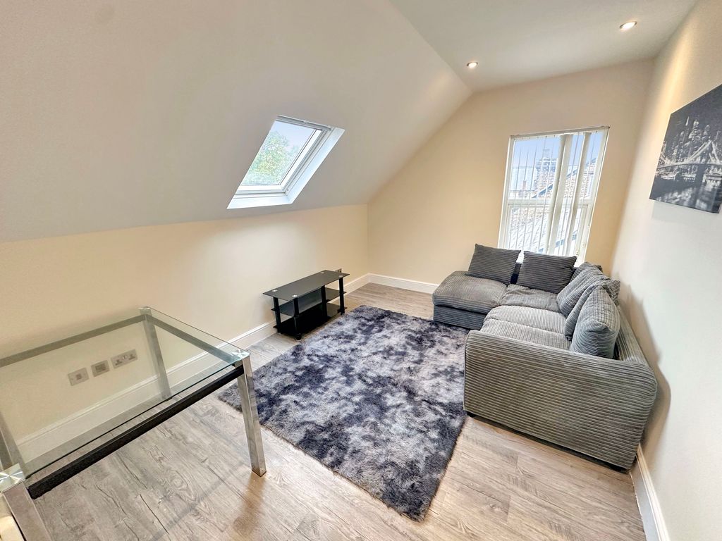 Property photo 2 of 7 Photo 5