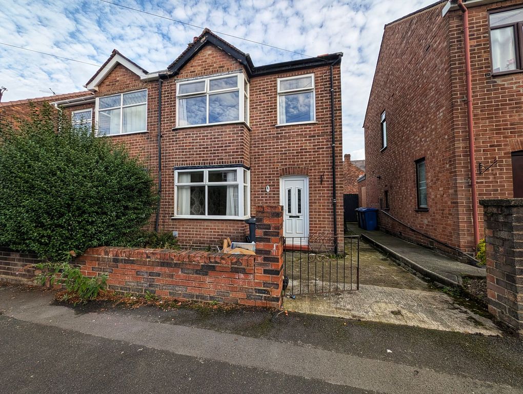 Property photo 1 of 11