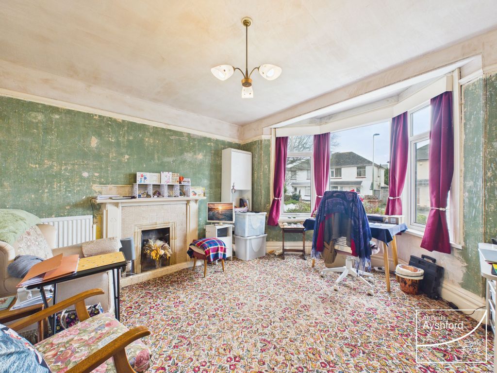 Property photo 3 of 28