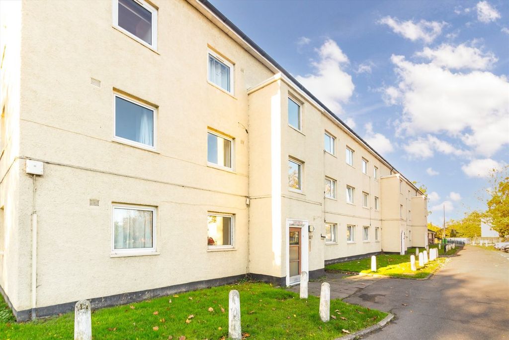 Property photo 1 of 4