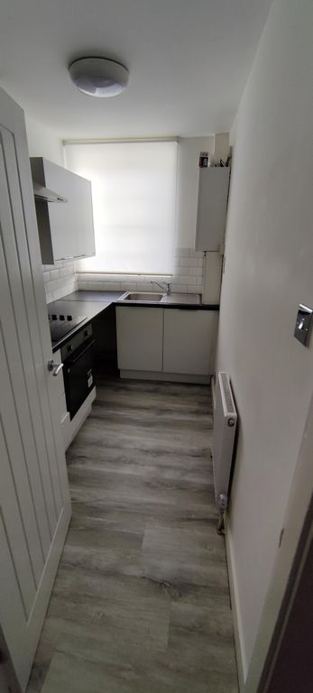 Property photo 1 of 10 Photo 0