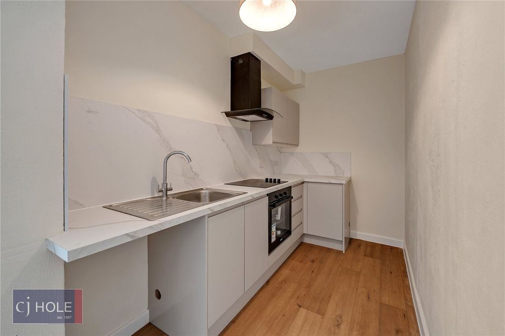 Property photo 1 of 7 Picture No. 05