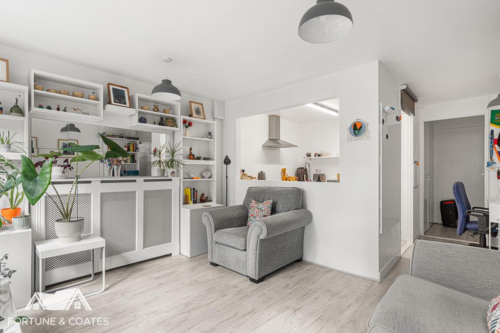 Property photo 3 of 10 Barleycroft_6.Jpg