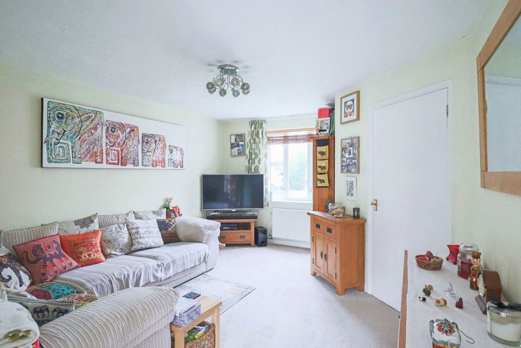 Property photo 3 of 18