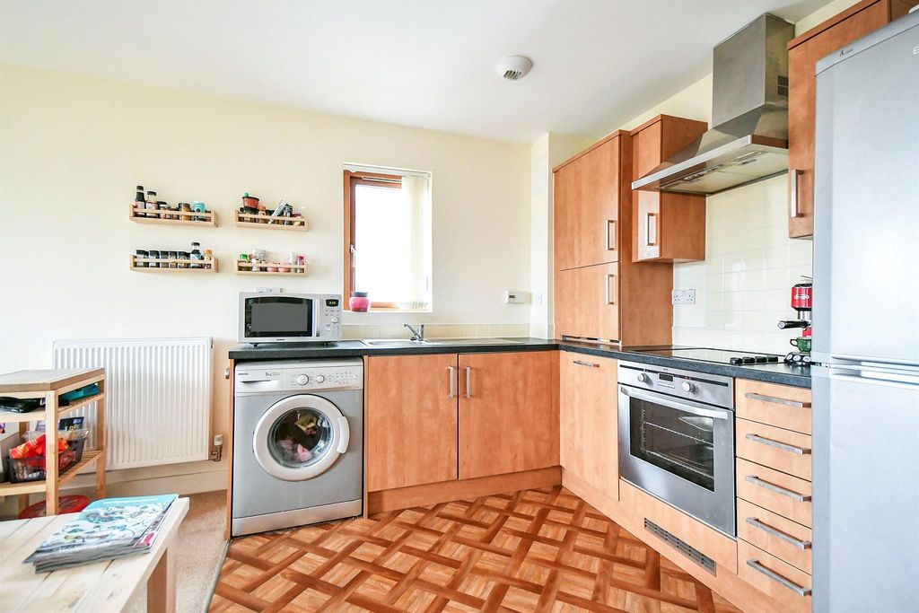 Property photo 2 of 10 Image