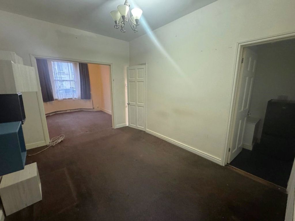 Property photo 2 of 11 Reception Rooms