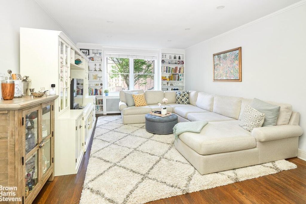 Property photo 2 of 12 <Alttext/>