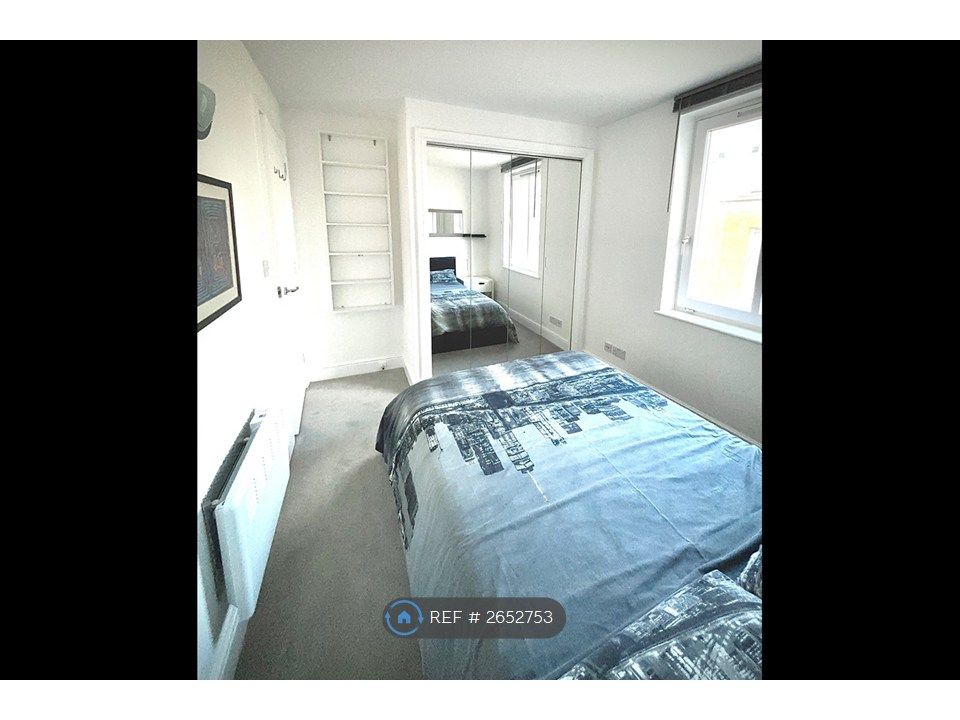 Property photo 3 of 11 Bedroom