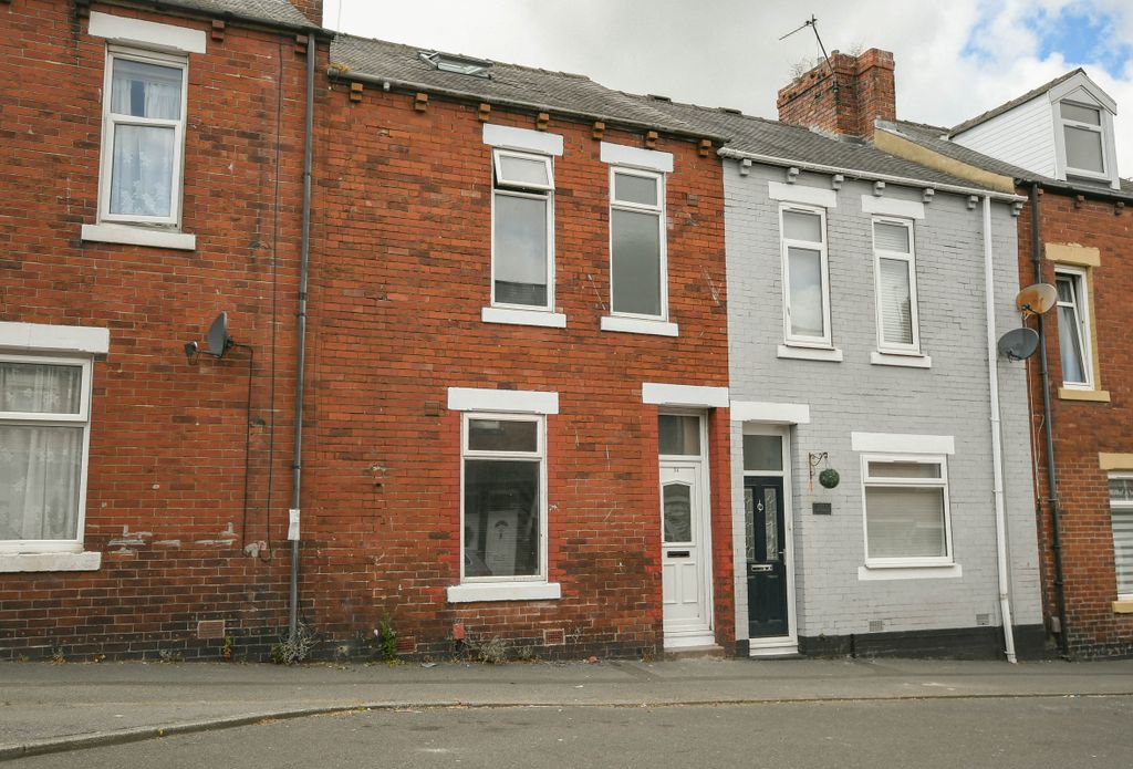 Property photo 1 of 21