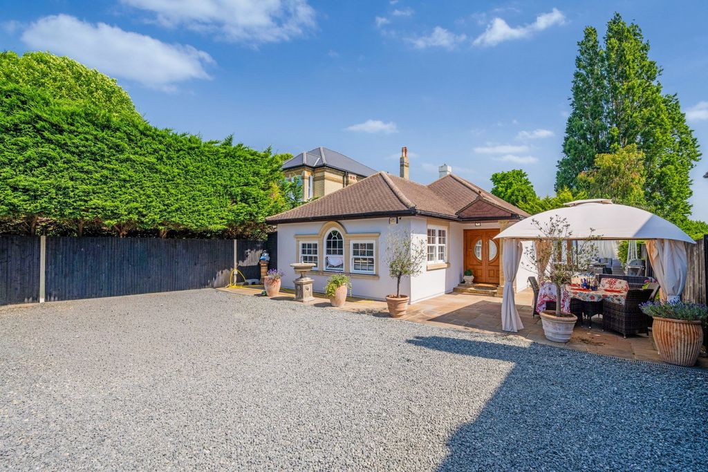 Property photo 1 of 15
