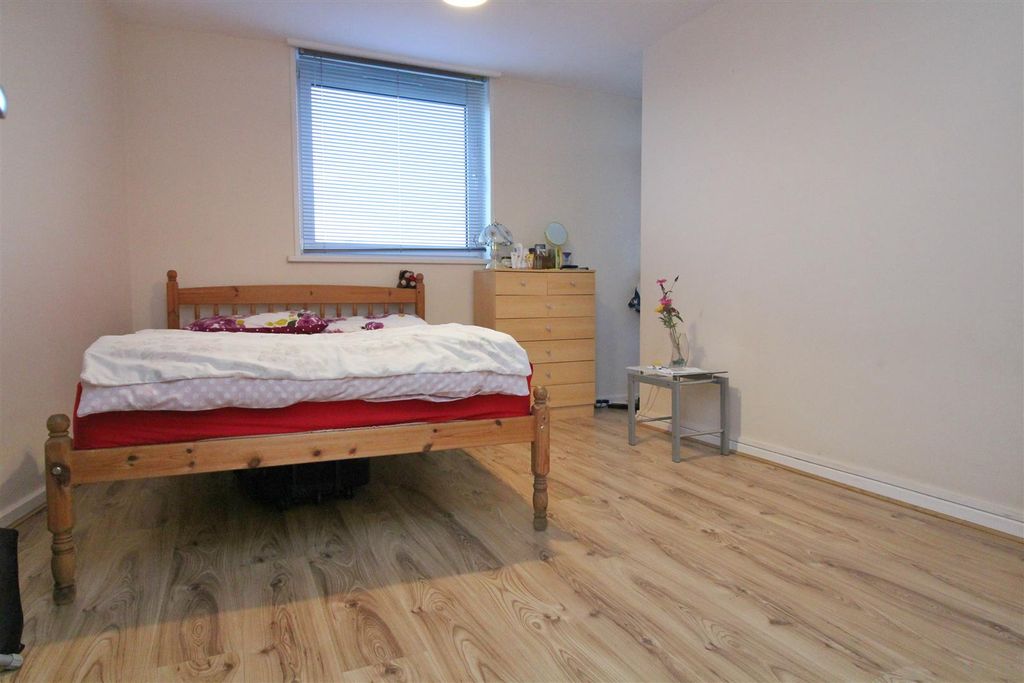 Property photo 3 of 7 10.Jpg