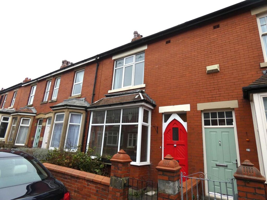 Property photo 1 of 10