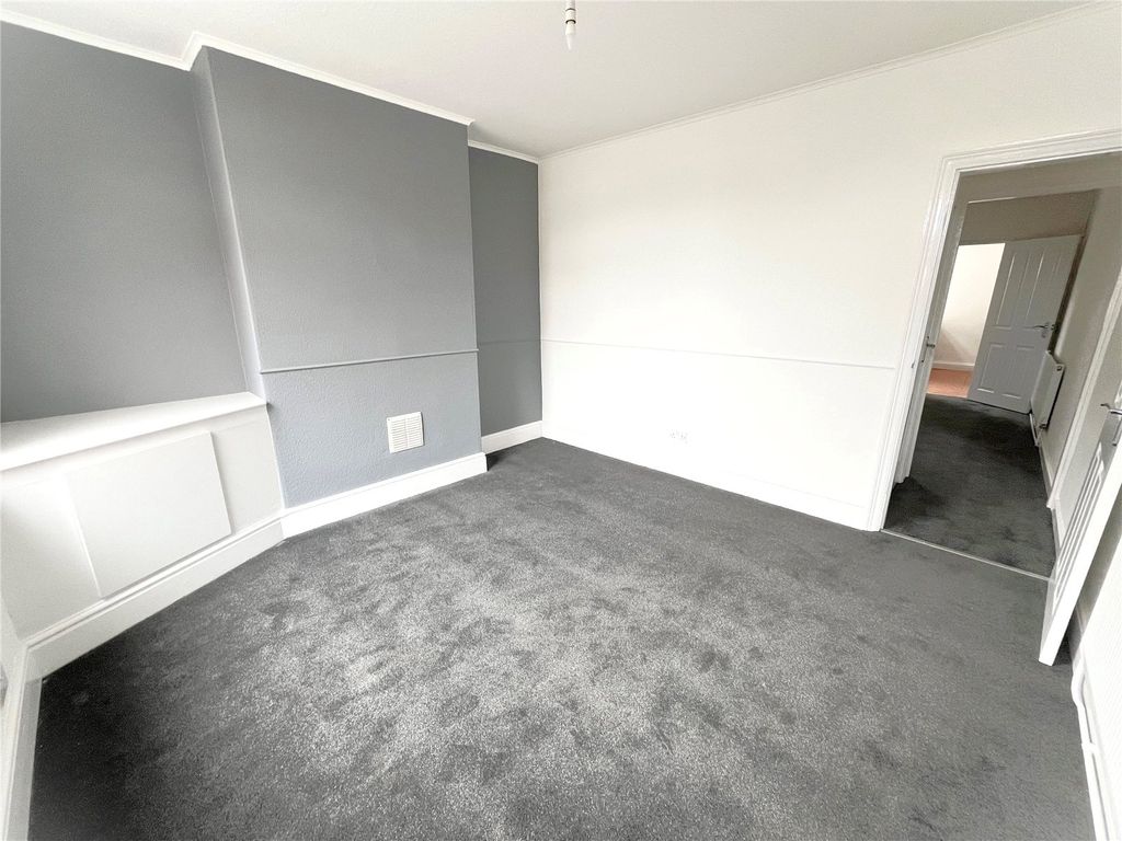 Property photo 3 of 16 Picture No. 04