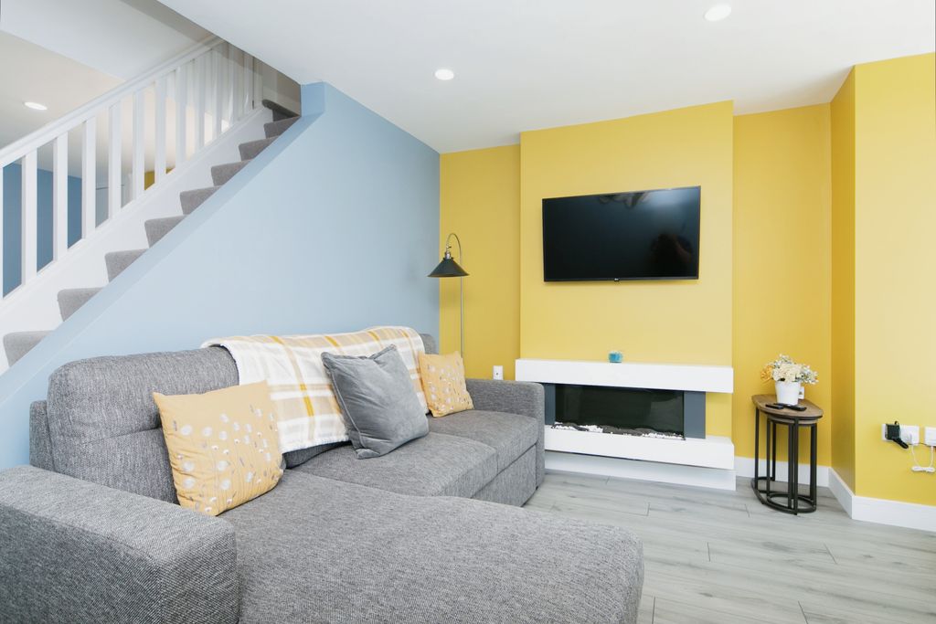 Property photo 2 of 15 Photography