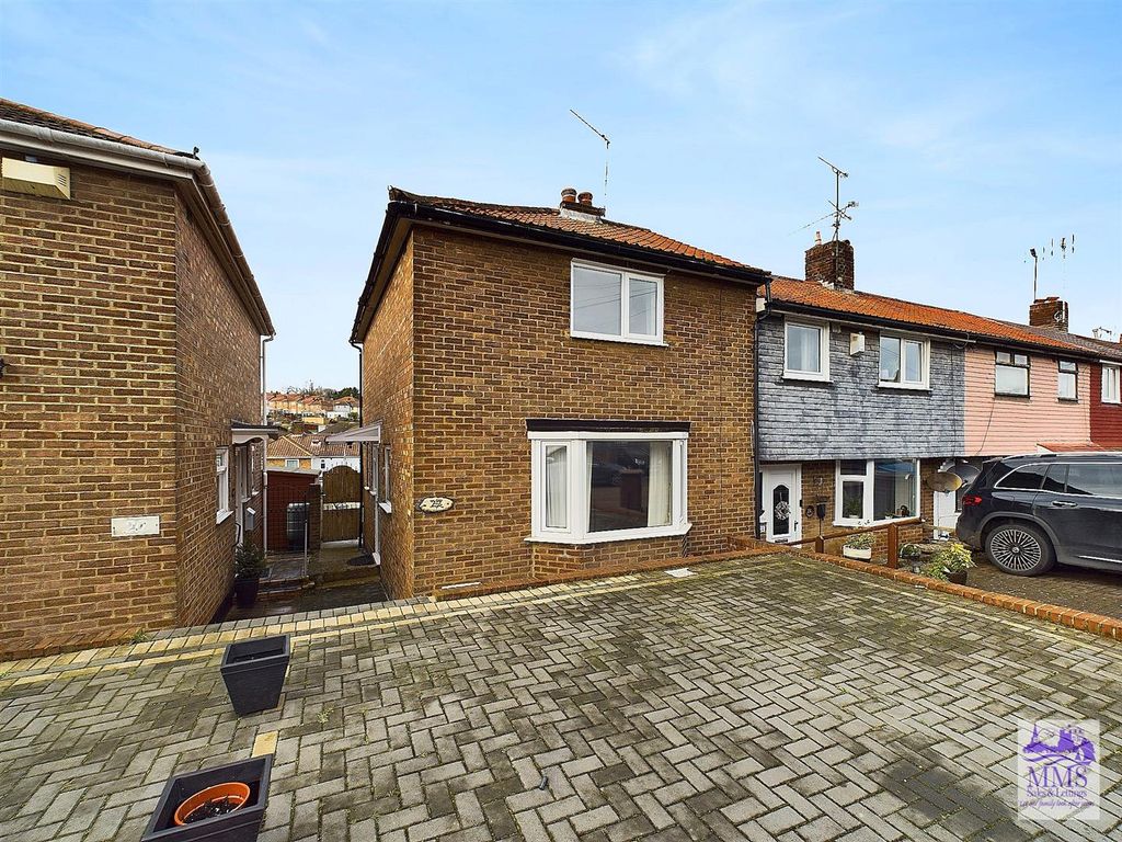 Property photo 1 of 17 Cam02633G0-Pr0243-Still018.Jpg