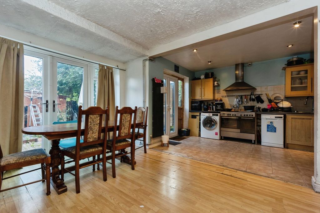 Property photo 2 of 15 Image 1