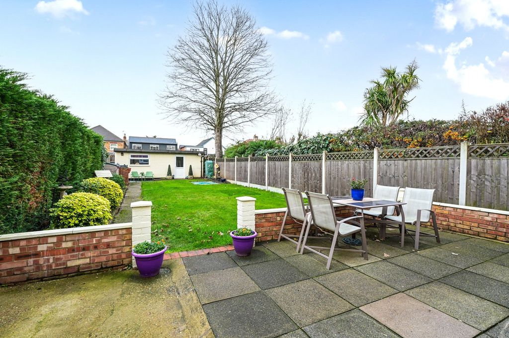 Property photo 3 of 16 Picture No. 18