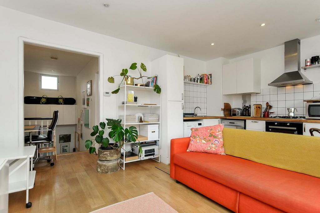 Property photo 3 of 13 7.Jpg