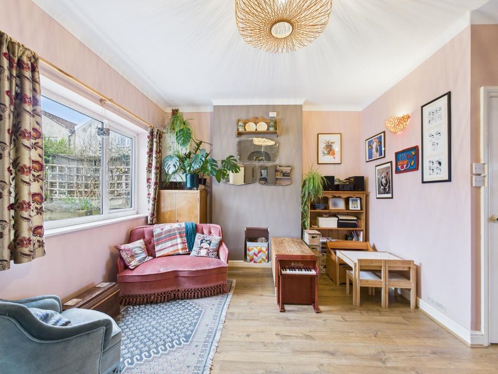 Property photo 2 of 40 Cam01530G0-Pr0375-Still008.Jpg