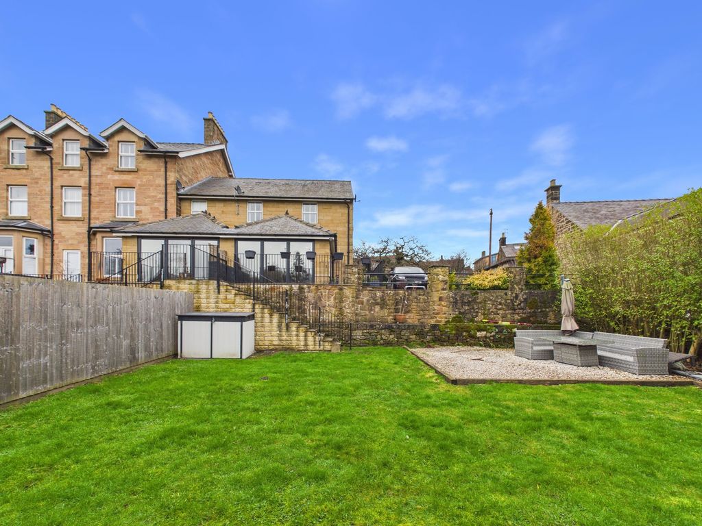 Property photo 1 of 34