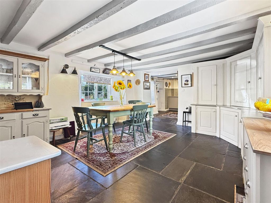 Property photo 3 of 20 17B146Dd1E9d9982E76B5592Aa04B1c90F5F42F3.Jpg