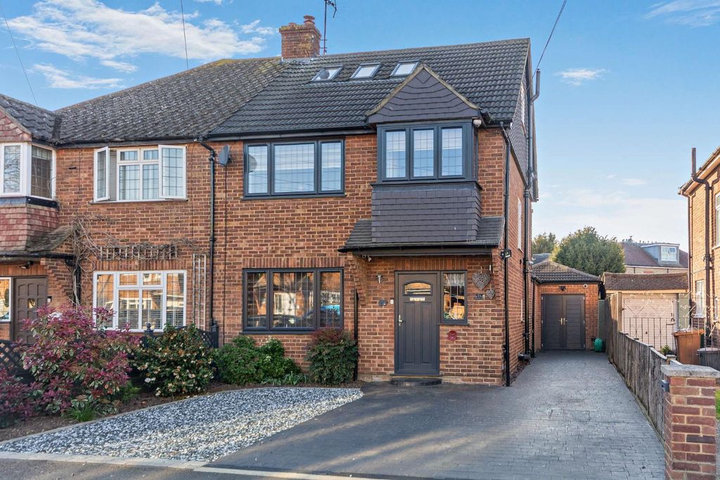 Property photo 1 of 22 8687216-Exterior03-800.Jpg