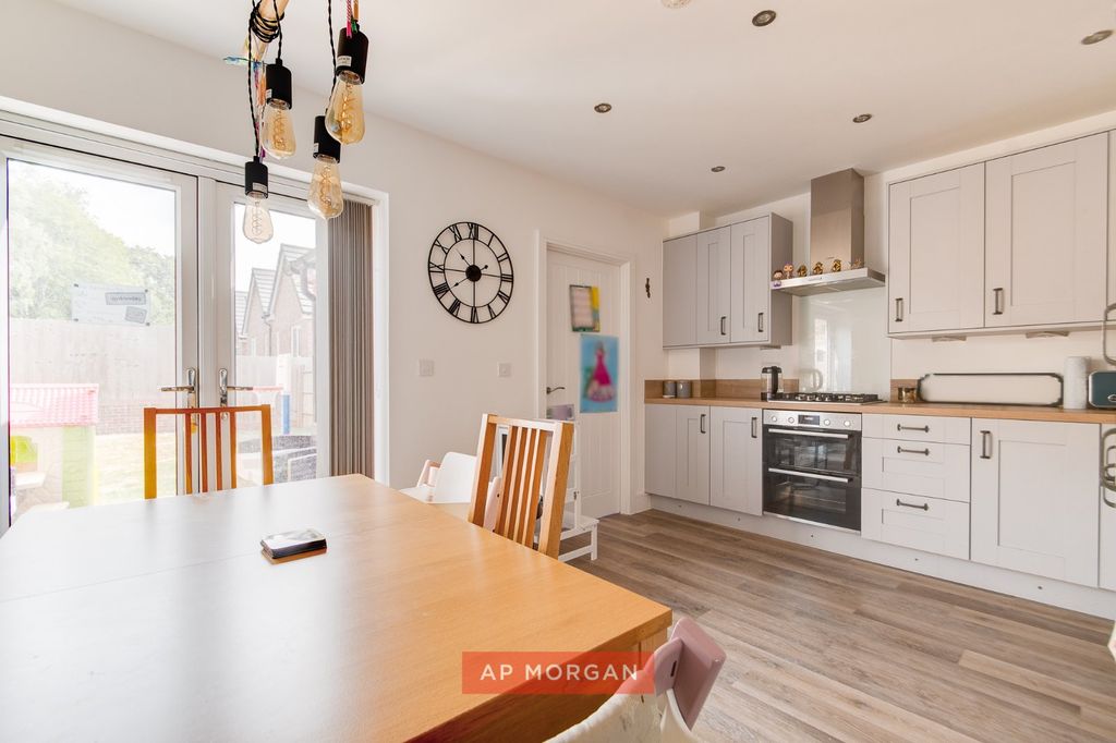 Property photo 3 of 13 Picture No. 07