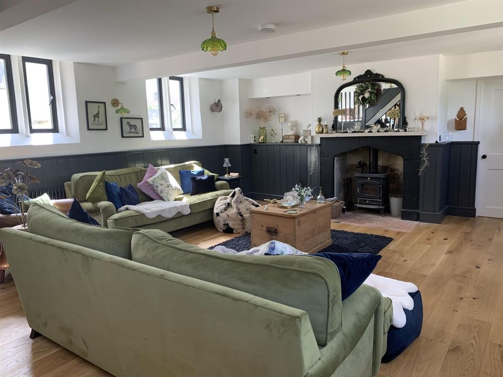 Property photo 3 of 24 Living Area.Jpg