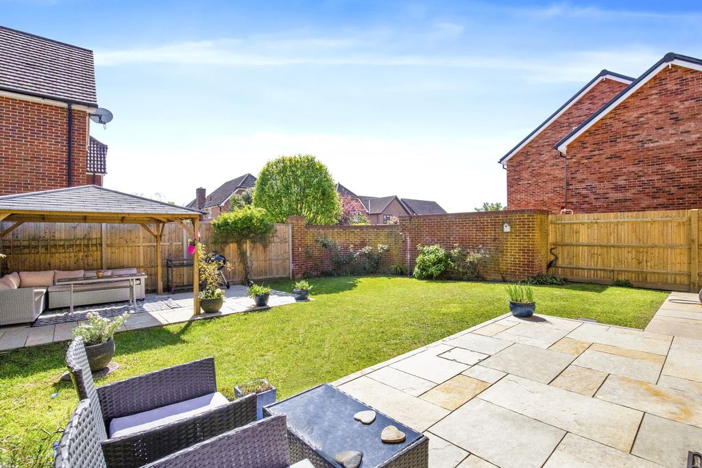 Property photo 3 of 21