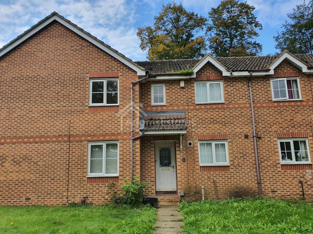 Property photo 1 of 8