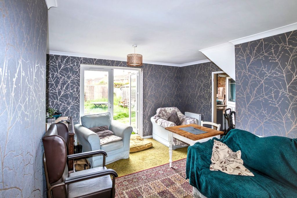 Property photo 3 of 8 Living Room