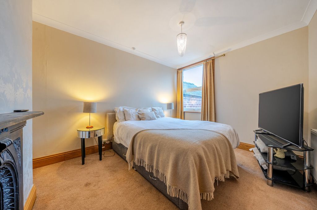 Additional image 12 of 4 bed terraced house for saleNew Road, Newtown, Powys SY16