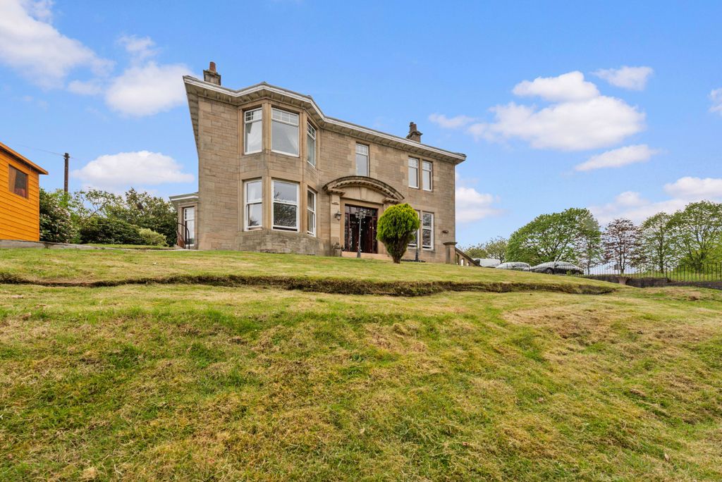 Property photo 1 of 35